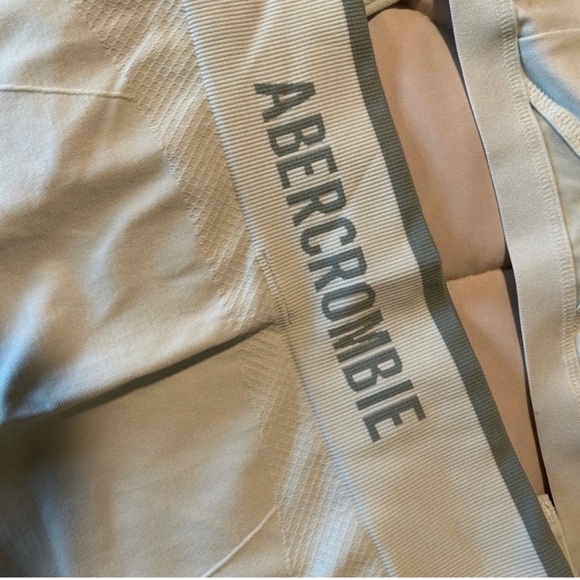 Abercrombie & Fitch matching workout set bra and seamless leggings - Picture 3 of 7